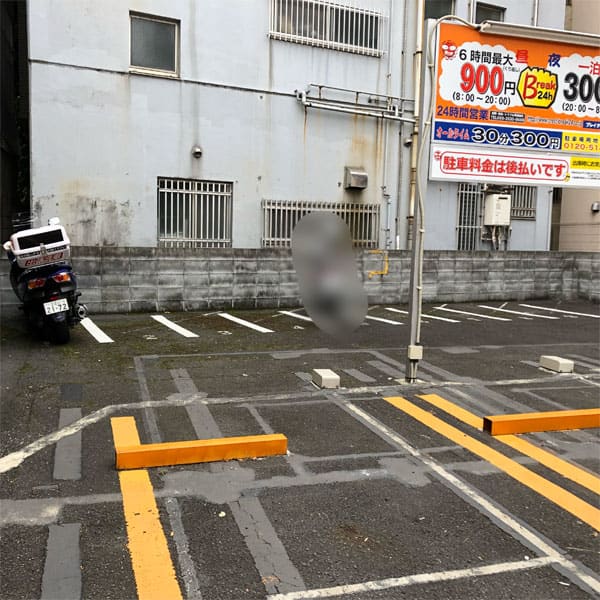 バイク用のコインパーキングは都内でも少なくて困ってましたが…ちょっと解決！