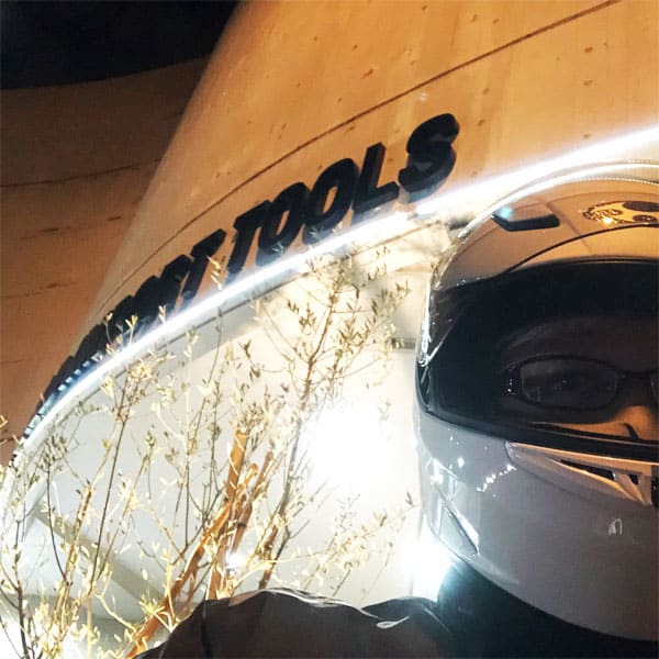 工具を見にワールドインポートツールズへ。やはり危険極まりない場所だった…