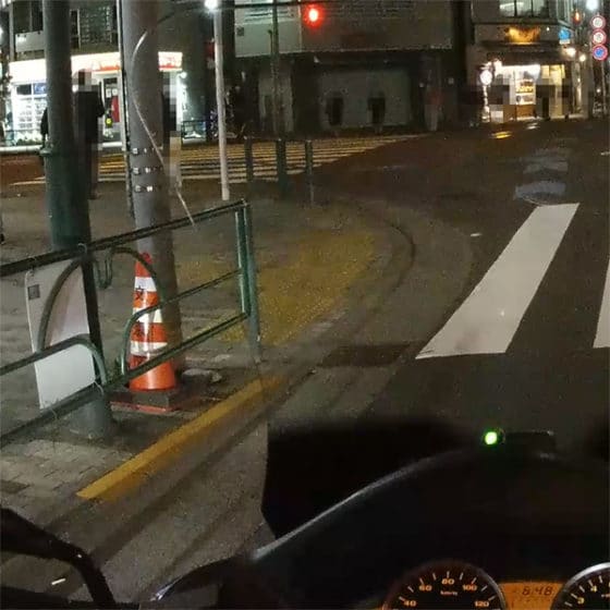 日々感じるフルフェイスヘルメット越しの会話のしにくさ。