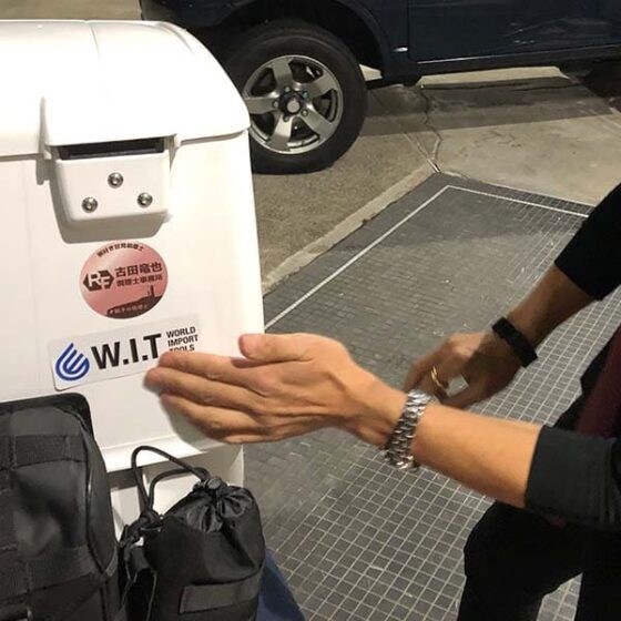 工具屋さんは、いい意味で危険な場所。ついでに12月25日の街中の様子を見てきました。