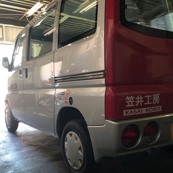 停車中の車内の電話。車の中だからといって安心しない方がいいです。会話が聞こえちゃうw